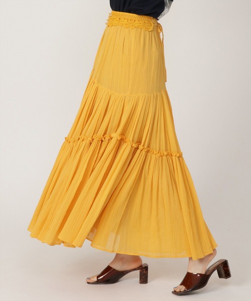 REDYAZEL（レディアゼル）の「楊柳ストライプアシメティアードスカート（スカート・レディース・オフホワイト/イエロー/ネイビー・SMALL/MEDIUM）」の20枚目の写真