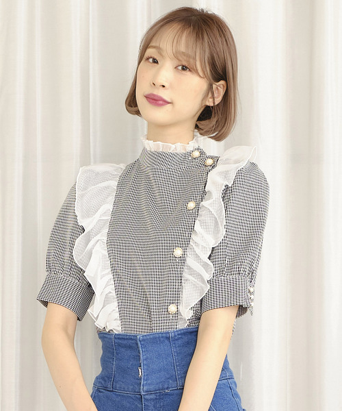 TITTY&CO.（ティティーアンドコー）の「サイドフリルチェックブラウス（シャツ/ブラウス・レディース・ライトブルー/グレー/オフホワイト/ピンク・FREE）」の3枚目の写真