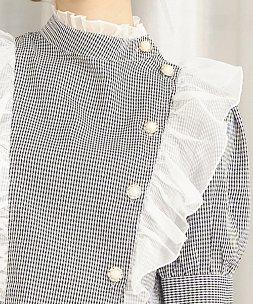 TITTY&CO.（ティティーアンドコー）の「サイドフリルチェックブラウス（シャツ/ブラウス・レディース・ライトブルー/グレー/オフホワイト/ピンク・FREE）」の8枚目の写真