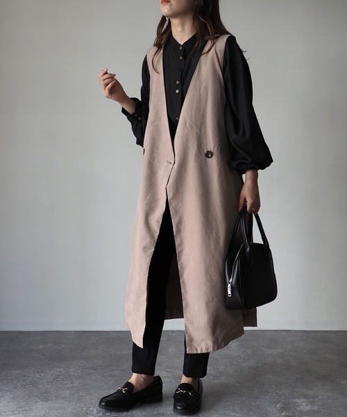 Riberry（リベリー）の「トレンチジレ（ベスト・レディース・ベージュ/ネイビー/キャメル・MEDIUM/LARGE）」の2枚目の写真