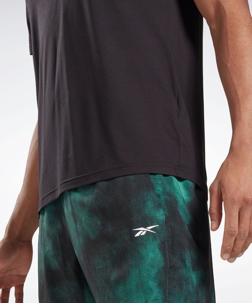 Reebok(リーボック)の「アクティブチル+ドリームブレンド Tシャツ / Activchill+DreamBlend T-Shirt(Tシャツ/カットソー・メンズ・ブラック/ネイビー・SMALL/MEDIUM/LARGE/X-LARGE/XX-LARGE/X-SMALL/XXX-LARGE)」の3枚目の写真