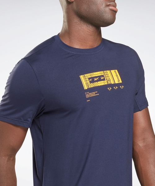 Reebok(リーボック)の「アクティブチル+ドリームブレンド Tシャツ / Activchill+DreamBlend T-Shirt(Tシャツ/カットソー・メンズ・ブラック/ネイビー・SMALL/MEDIUM/LARGE/X-LARGE/XX-LARGE/X-SMALL/XXX-LARGE)」の6枚目の写真
