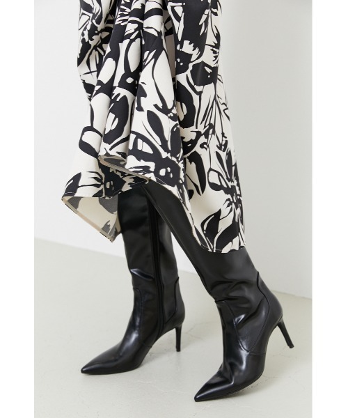 rienda(リエンダ)の「ポインテッドトゥースリムロングブーツ(ブーツ・レディース・ブラック/レッド/キャメル・SMALL/MEDIUM/LARGE)」の18枚目の写真