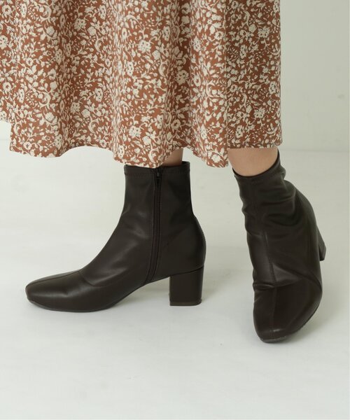 frames RAY CASSIN（フレームスレイカズン）の「ストレッチ太ヒールブーツ（ブーツ・レディース・ブラック/ダークブラウン/キナリ・SMALL/LARGE/X-LARGE/MEDIUM）」の3枚目の写真