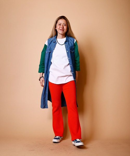 WALLA WALLA SPORT(ワラワラスポーツ)の「2-TONE FOOTBALL TEE/ 2トーン フットボール T(Tシャツ/カットソー・レディース・ネイビー/レッド系その他/イエロー系その他/ブラック系その他/グリーン系その他・MEDIUM)」の9枚目の写真