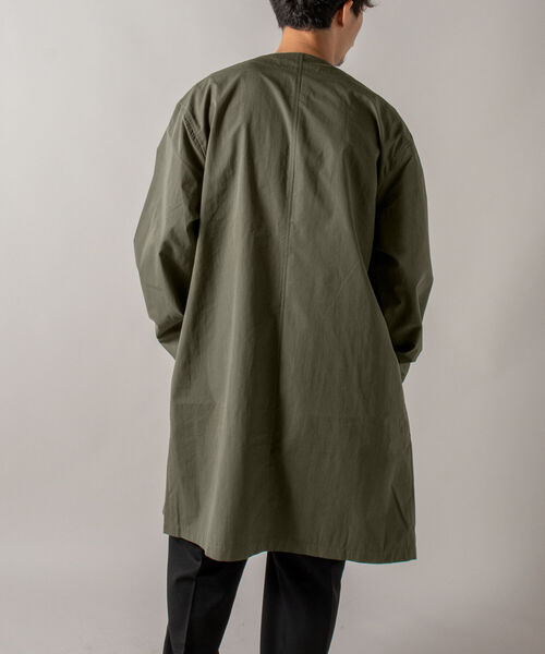 GLOSTER（グロスター）の「【GLOSTER/グロスター】ノーカラーベルテッドガウン ガウンコート（ノーカラーコート・メンズ・ブラック/オリーブ・MEDIUM/LARGE）」の9枚目の写真