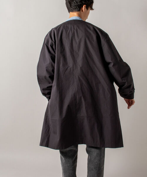 GLOSTER（グロスター）の「【GLOSTER/グロスター】ノーカラーベルテッドガウン ガウンコート（ノーカラーコート・メンズ・ブラック/オリーブ・MEDIUM/LARGE）」の14枚目の写真