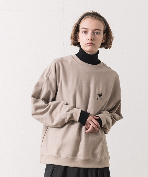 ALLUMER（アリュメール）の「ルーズシルエットクルーネックプリントスウェット（スウェット・レディース・ブラック/ベージュ/ピンク/グリーン・1）」の3枚目の写真