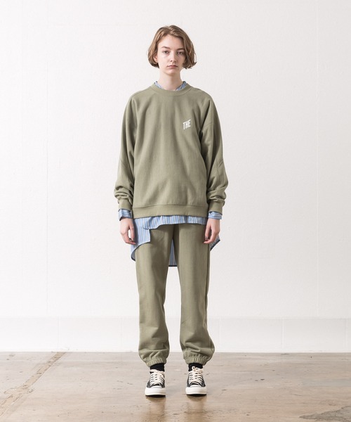 ALLUMER（アリュメール）の「ルーズシルエットクルーネックプリントスウェット（スウェット・レディース・ブラック/ベージュ/ピンク/グリーン・1）」の11枚目の写真