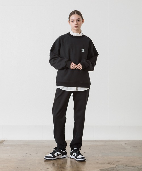 ALLUMER（アリュメール）の「ルーズシルエットクルーネックプリントスウェット（スウェット・レディース・ブラック/ベージュ/ピンク/グリーン・1）」の9枚目の写真