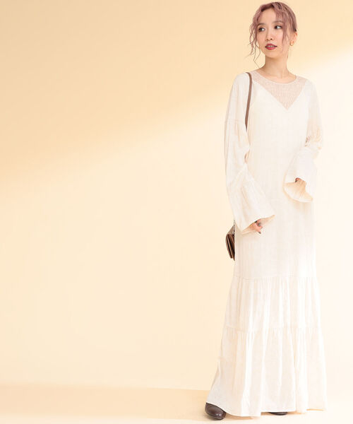 Ray BEAMS(レイビームス)の「Ray BEMS / ジャカード ティアード マキシ ワンピース(ワンピース・レディース・ホワイト系その他6/ワイン・ONE SIZE)」の1枚目の写真