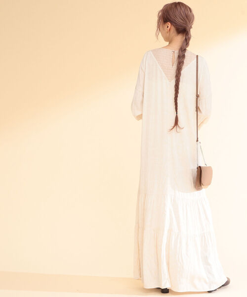 Ray BEAMS(レイビームス)の「Ray BEMS / ジャカード ティアード マキシ ワンピース(ワンピース・レディース・ホワイト系その他6/ワイン・ONE SIZE)」の5枚目の写真