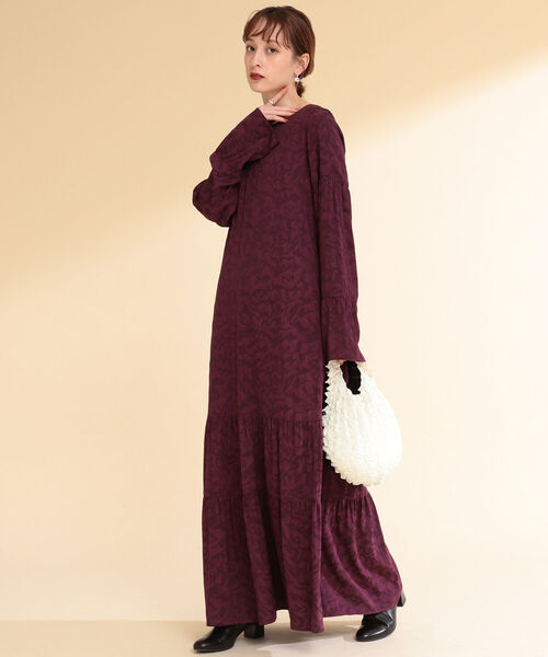 Ray BEAMS(レイビームス)の「Ray BEMS / ジャカード ティアード マキシ ワンピース(ワンピース・レディース・ホワイト系その他6/ワイン・ONE SIZE)」の14枚目の写真