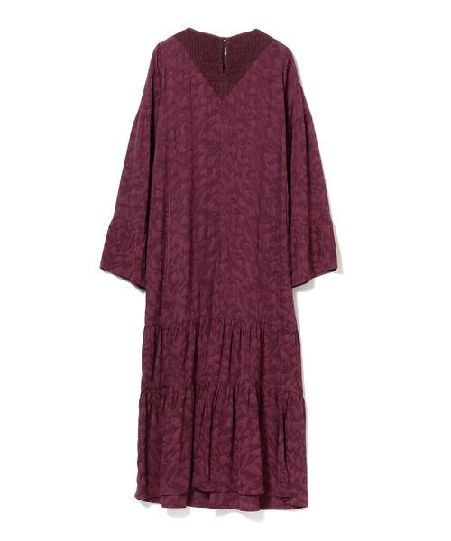 Ray BEAMS(レイビームス)の「Ray BEMS / ジャカード ティアード マキシ ワンピース(ワンピース・レディース・ホワイト系その他6/ワイン・ONE SIZE)」の18枚目の写真