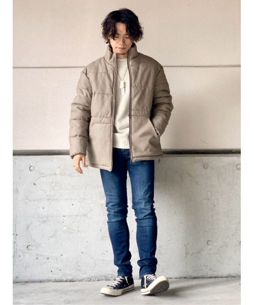 Champion(チャンピオン)の「【Champion】無地クルーネックトレーナー(スウェット・メンズ・ベージュ/チェリーピンク/ホワイト/グレー/ブラック/ロイヤルブルー/ライトパープル/ピンク/オフホワイト/ライム・S/M/L/XL)」の16枚目の写真