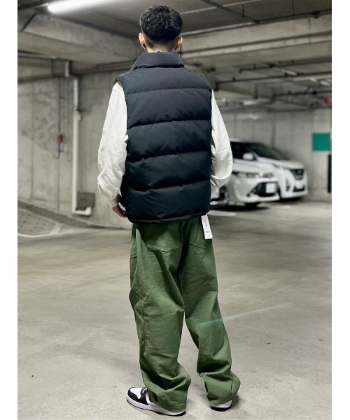 Champion(チャンピオン)の「【Champion】無地クルーネックトレーナー(スウェット・メンズ・ベージュ/チェリーピンク/ホワイト/グレー/ブラック/ロイヤルブルー/ライトパープル/ピンク/オフホワイト/ライム・S/M/L/XL)」の18枚目の写真