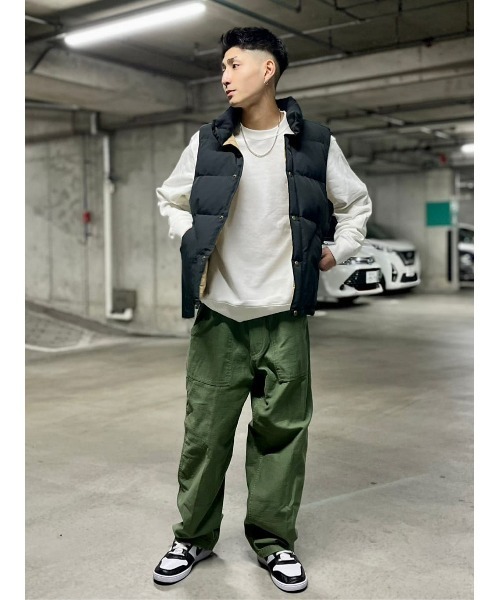 Champion(チャンピオン)の「【Champion】無地クルーネックトレーナー(スウェット・メンズ・ベージュ/チェリーピンク/ホワイト/グレー/ブラック/ロイヤルブルー/ライトパープル/ピンク/オフホワイト/ライム・S/M/L/XL)」の17枚目の写真