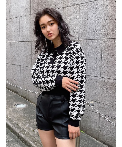 ENVYM（アンビー）の「ショートポロニット（ニット/セーター・レディース・ホワイト/マルチ/ブラック・FREE）」の3枚目の写真