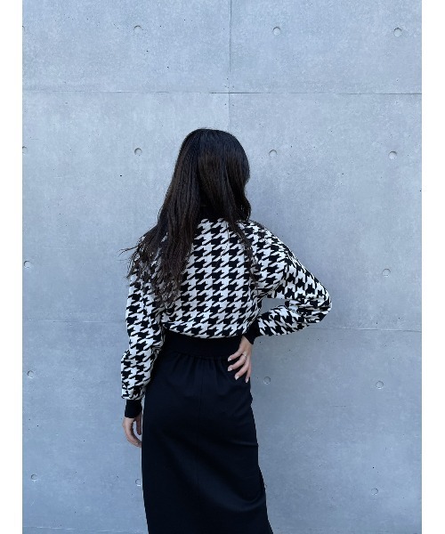 ENVYM（アンビー）の「ショートポロニット（ニット/セーター・レディース・ホワイト/マルチ/ブラック・FREE）」の5枚目の写真