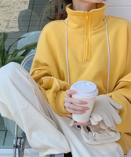 Chaco closet（チャコ クローゼット）の「ハイネックリンキングスウェット（スウェット・レディース・ピンク/グリーン/ベージュ/チャコール/イエロー/ブラック/ブルー・FREE）」の6枚目の写真