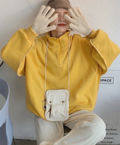 Chaco closet（チャコ クローゼット）の「ハイネックリンキングスウェット（スウェット・レディース・ピンク/グリーン/ベージュ/チャコール/イエロー/ブラック/ブルー・FREE）」の22枚目の写真