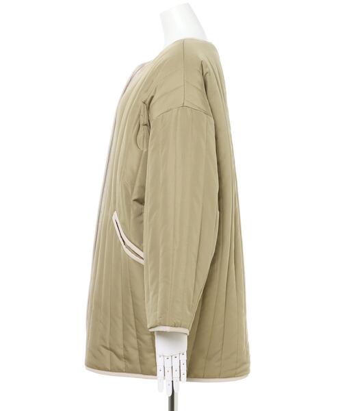 MLI'A（エムリア）の「ボアリバーシブルキルティングアウター／コート（ブルゾン・レディース・カーキ/アイボリー/ベージュ/ブラック・M）」の5枚目の写真