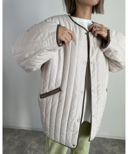 MLI'A（エムリア）の「ボアリバーシブルキルティングアウター／コート（ブルゾン・レディース・カーキ/アイボリー/ベージュ/ブラック・M）」の17枚目の写真