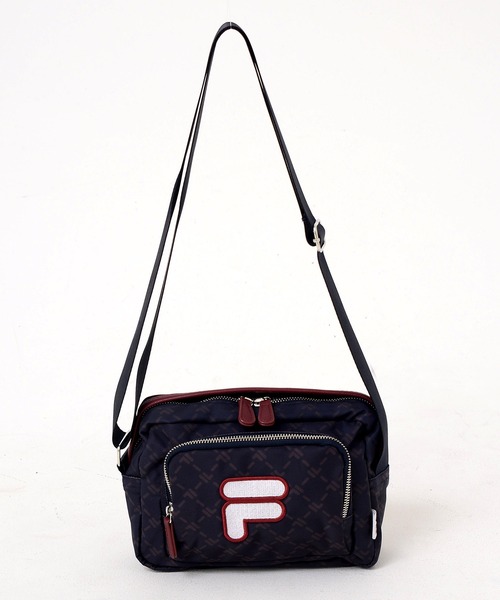 FILA(フィラ)の「【FILA/フィラ】モノグラム柄 ワッペンロゴ ナイロン 横型 ショルダーバッグ(ショルダーバッグ・レディース・ベージュ/オフホワイト/ブラック/ネイビー・FREE)」の4枚目の写真