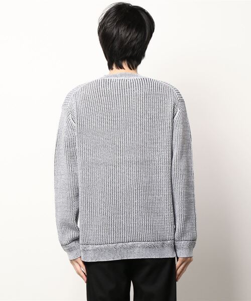 NICOLE CLUB FOR MEN（ニコルクラブフォーメン）の「配色クルーニット（ニット/セーター・メンズ・ホワイト×ブラック/ブラック×ホワイト・MEDIUM/LARGE/X-LARGE）」の4枚目の写真