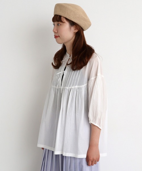 chambre de charme（シャンブルドゥシャーム）の「cdc 80ローンサンドウォッシュ ピンタックブラウス（シャツ/ブラウス・レディース・オフホワイト/ブラウン/パープル・FREE）」の6枚目の写真