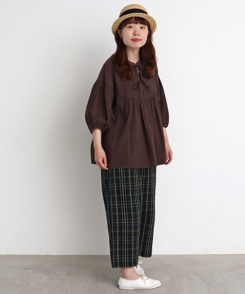 chambre de charme（シャンブルドゥシャーム）の「cdc 80ローンサンドウォッシュ ピンタックブラウス（シャツ/ブラウス・レディース・オフホワイト/ブラウン/パープル・FREE）」の17枚目の写真