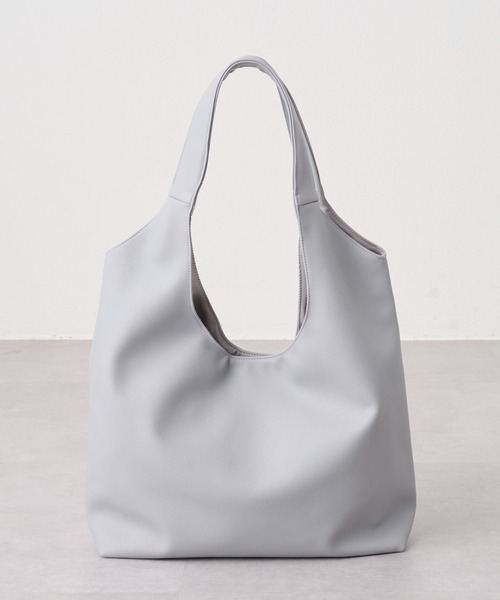 DISCOAT（ディスコート）の「【A4サイズ収納可能/WEB限定】くったりラウンドトートバッグ《通勤・通学に！》（トートバッグ・レディース・ブラック/ライトグレー/ベージュ/グリーン/ブラウン/グレイッシュベージュ/イエロー/シルバー・FREE）」の11枚目の写真