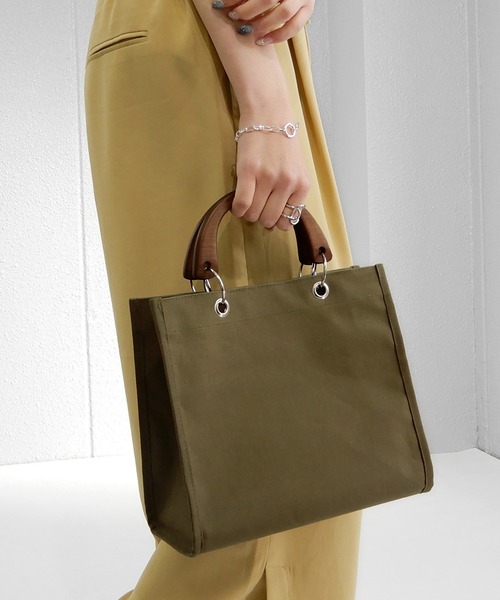 minia(ミニア)の「ウッドハンドルキャンバストート ◇(トートバッグ・レディース・ブラック/アイボリー/カーキ・FREE)」の10枚目の写真
