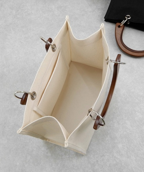 minia(ミニア)の「ウッドハンドルキャンバストート ◇(トートバッグ・レディース・ブラック/アイボリー/カーキ・FREE)」の19枚目の写真