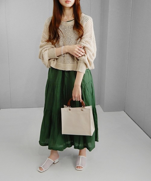 minia(ミニア)の「ウッドハンドルキャンバストート ◇(トートバッグ・レディース・ブラック/アイボリー/カーキ・FREE)」の4枚目の写真