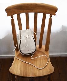 R/b カウレザー 2tone drawstring bag