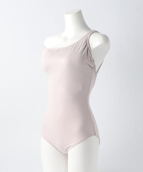 UNITED ARROWS（ユナイテッドアローズ）の「＜PROTAGONISTA（プロタゴニスタ）＞ワンショルダー ワンピース（水着・レディース・ベージュ・FREE）」の5枚目の写真