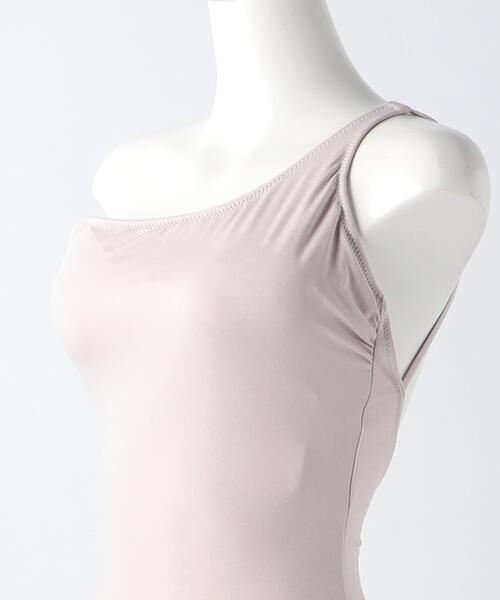 UNITED ARROWS（ユナイテッドアローズ）の「＜PROTAGONISTA（プロタゴニスタ）＞ワンショルダー ワンピース（水着・レディース・ベージュ・FREE）」の6枚目の写真