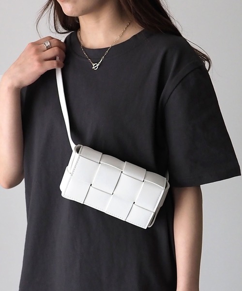 Riberry（リベリー）の「編み込みボディバッグ/カラーボディバッグ（ボディバッグ/ウエストポーチ・レディース・ホワイト/ブラック/ピンク/ライム/グリーン/エメラルド/オレンジ・FREE）」の11枚目の写真