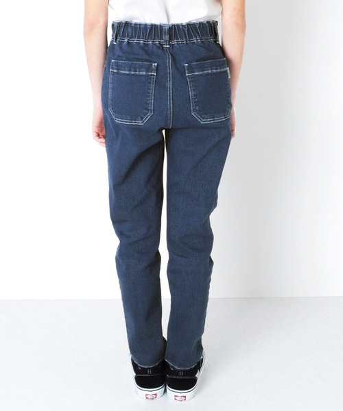GLAZOS（グラソス）の「[テーパード]スーパーストレッチデニム・タックパンツ（デニムパンツ・キッズ・インディゴブルー/ブルー・130cm/140cm/150cm/160cm/170cm）」の6枚目の写真