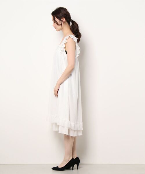 Jasmine Grandiflorum（ジャスミングランディフローラム）の「【Jasmine】ノースリーブフリルルームワンピース（ルームワンピース・レディース・ホワイト・MEDIUM/SMALL/LARGE）」の3枚目の写真