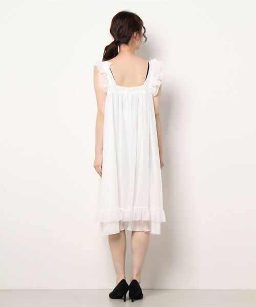 Jasmine Grandiflorum（ジャスミングランディフローラム）の「【Jasmine】ノースリーブフリルルームワンピース（ルームワンピース・レディース・ホワイト・MEDIUM/SMALL/LARGE）」の2枚目の写真