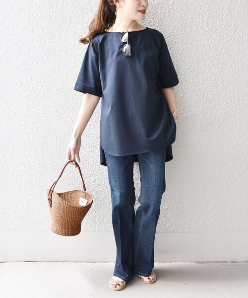 SHIPS(シップス)の「*バックスリットデザイントップス◆(Tシャツ/カットソー・レディース・オフホワイト/ブラック/ライム/ネイビー/ブルー系・ONE SIZE)」の15枚目の写真