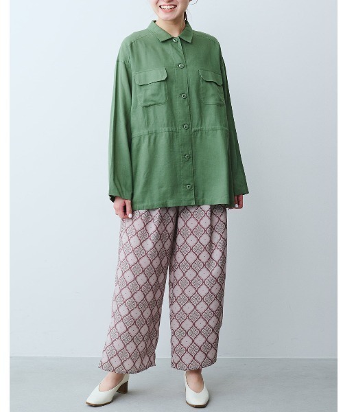 IEDIT（イディット）の「ＩＥＤＩＴ　リネン混素材のミリタリーシャツジャケット（ミリタリージャケット・レディース・カーキオリーブ/ベージュ・MEDIUM/LARGE/X-LARGE/XX-LARGE）」の3枚目の写真