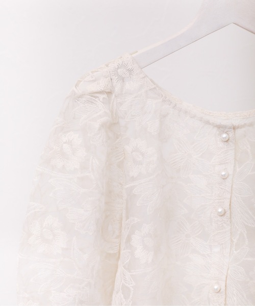 ap retro（アプレトロ）の「刺繍オーガンジーカーディガン（カーディガン/ボレロ・レディース・アイボリー/ブラック・FREE）」の5枚目の写真