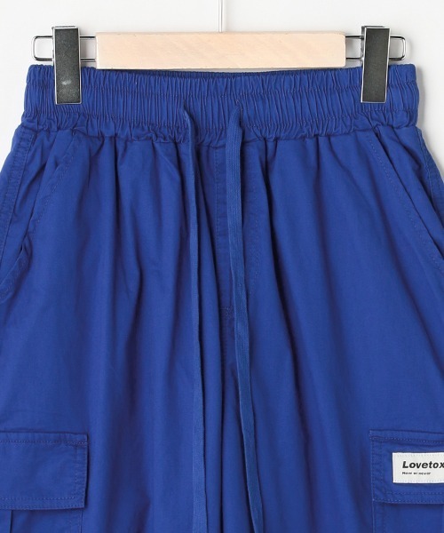 LOVETOXIC(ラブトキシック)の「カーゴパンツ(カーゴパンツ・キッズ・オフホワイト/ブラック/ブルー・L/M/S)」の6枚目の写真
