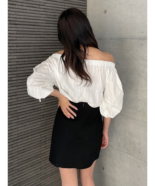ENVYM（アンビー）の「オフショルブラウス（シャツ/ブラウス・レディース・ホワイト/ブラック・FREE）」の20枚目の写真