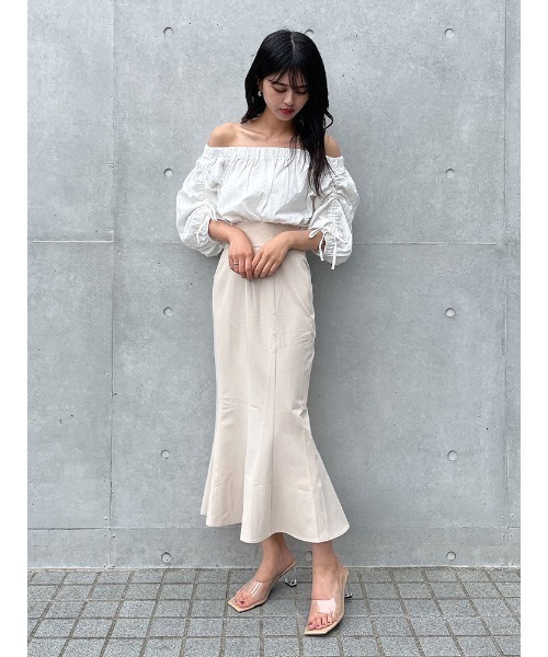 ENVYM（アンビー）の「オフショルブラウス（シャツ/ブラウス・レディース・ホワイト/ブラック・FREE）」の5枚目の写真