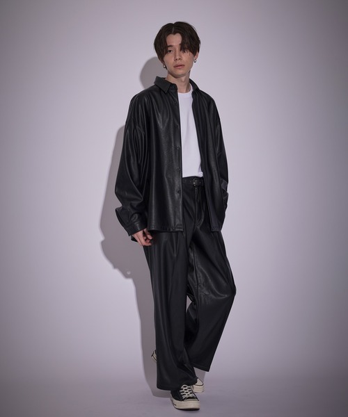 JUNRED（ジュンレッド）の「フェイクレザーバギーパンツ（その他パンツ・メンズ・ブラック・M/L/S）」の4枚目の写真