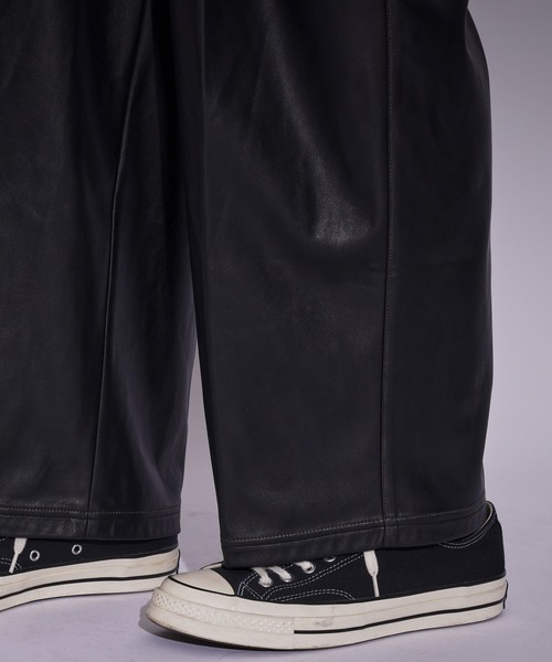JUNRED（ジュンレッド）の「フェイクレザーバギーパンツ（その他パンツ・メンズ・ブラック・M/L/S）」の8枚目の写真